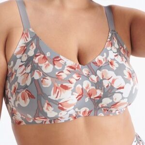 Knix WingWoman Contour Side Coverage Everyday Bra in Winter Gardenia 8
